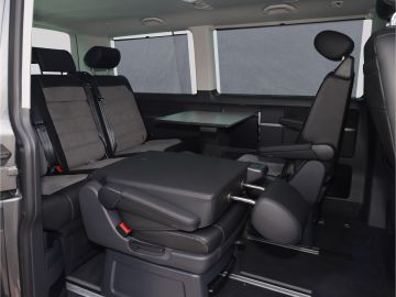 Volkswagen T6.1 Multivan Gen Six 2.0 TDI DSG ACC LED AHK