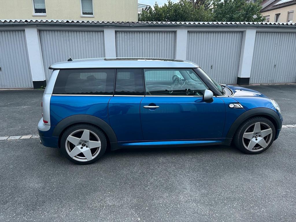 MINI Cooper Clubman