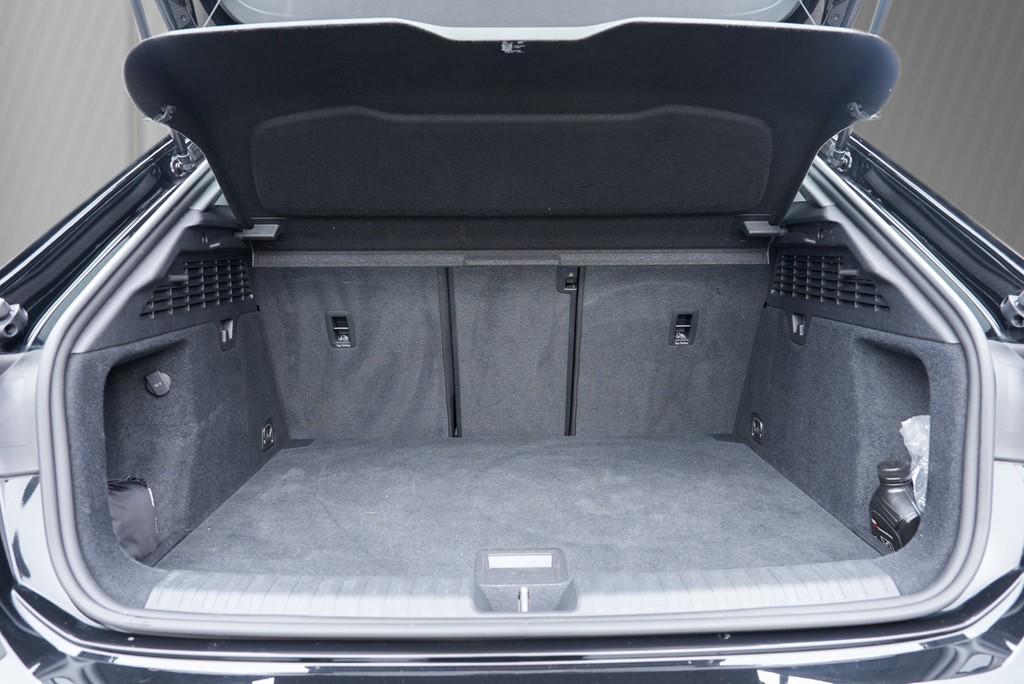 Audi A3 Sportback 30 TDI Navi ACC StandHzg Business, миниатюра 6