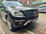 Mercedes-Benz ML 250 BlueTEC 4MATIC - Mercedes-Benz ML 250 Gebrauchtwagen in Berlin