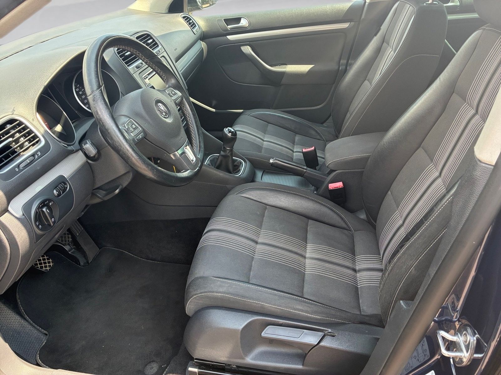 Fahrzeugabbildung Volkswagen Golf VI Variant 1.4 TSI Match SHZ,StHz,Klimaaut.