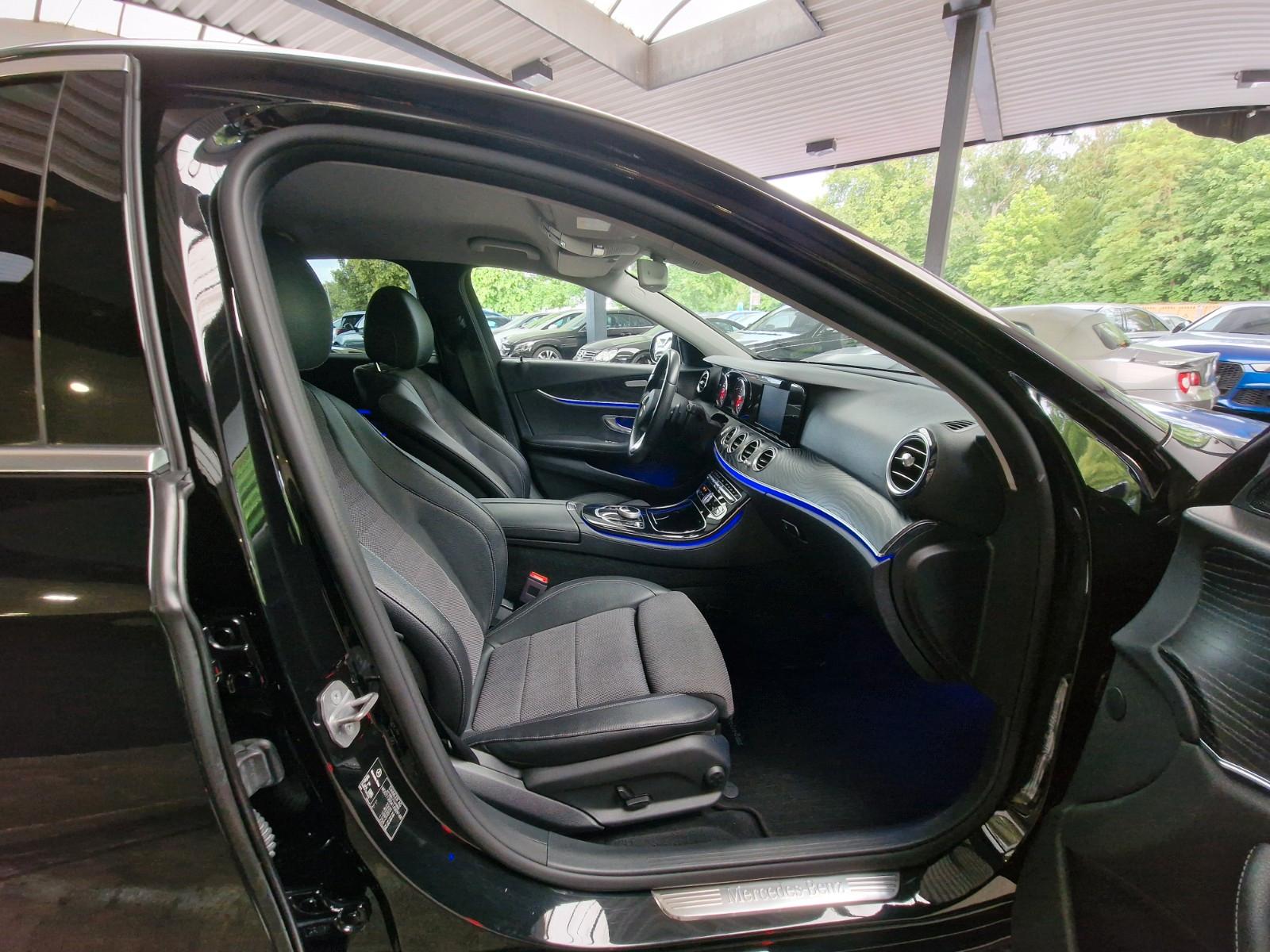 Mercedes-Benz E 220d Lim. AVANTGARDE Teilleder/Kamera/LED