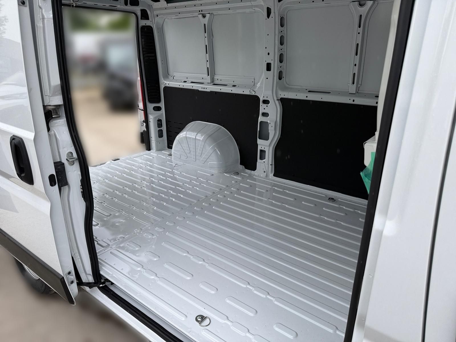 Fahrzeugabbildung Fiat Ducato L2H1 Kastenwagen 140 MT6