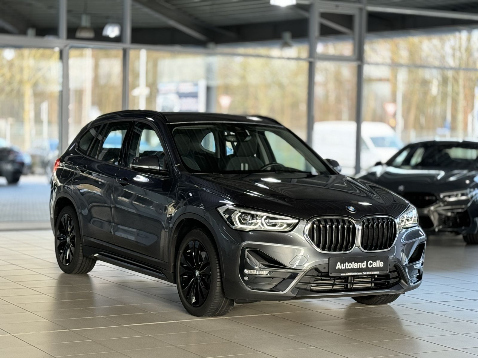 Fahrzeugabbildung BMW X1 xD25e Sport Line Parkassist DAB Navi Komfort