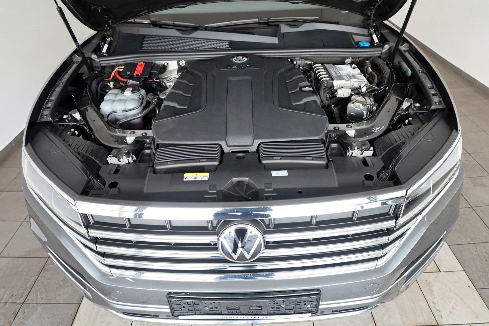 Fahrzeugabbildung Volkswagen Touareg Elegance 4M Leder,Navi,Panorama,Luftfed.
