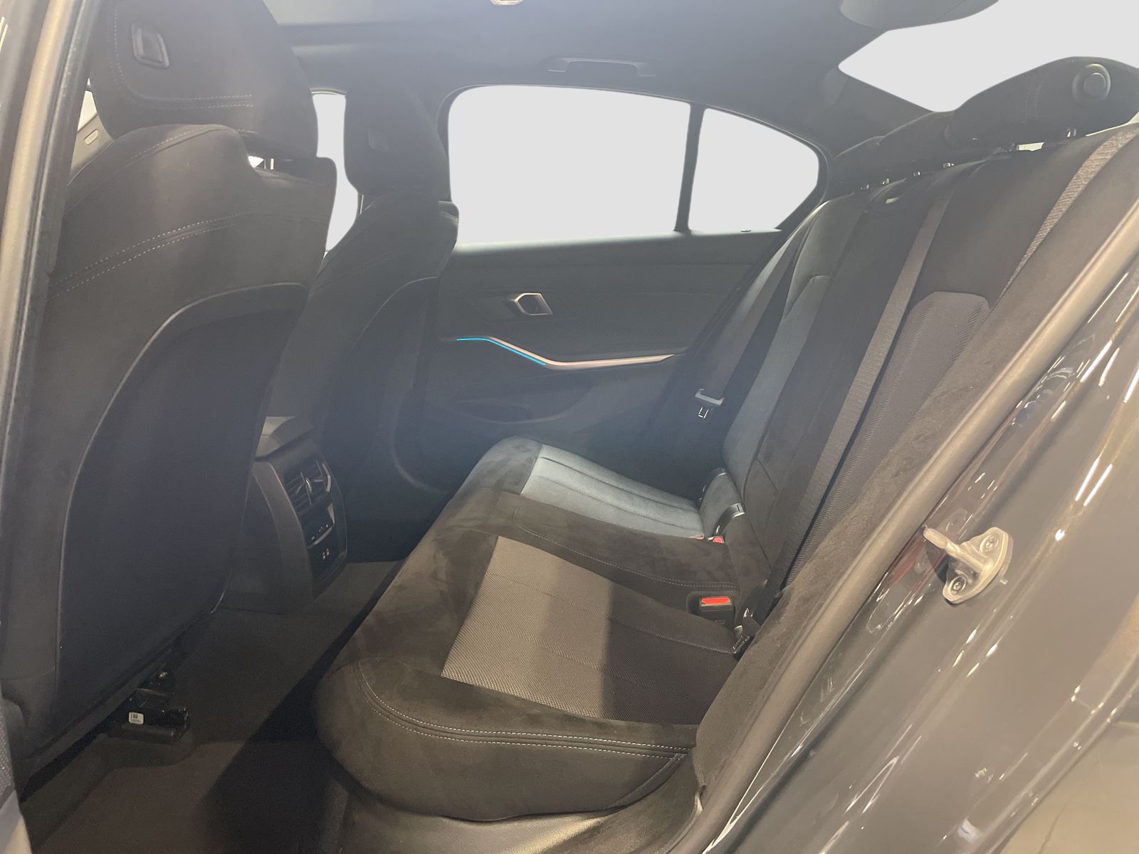 BMW 320 - Bild 13