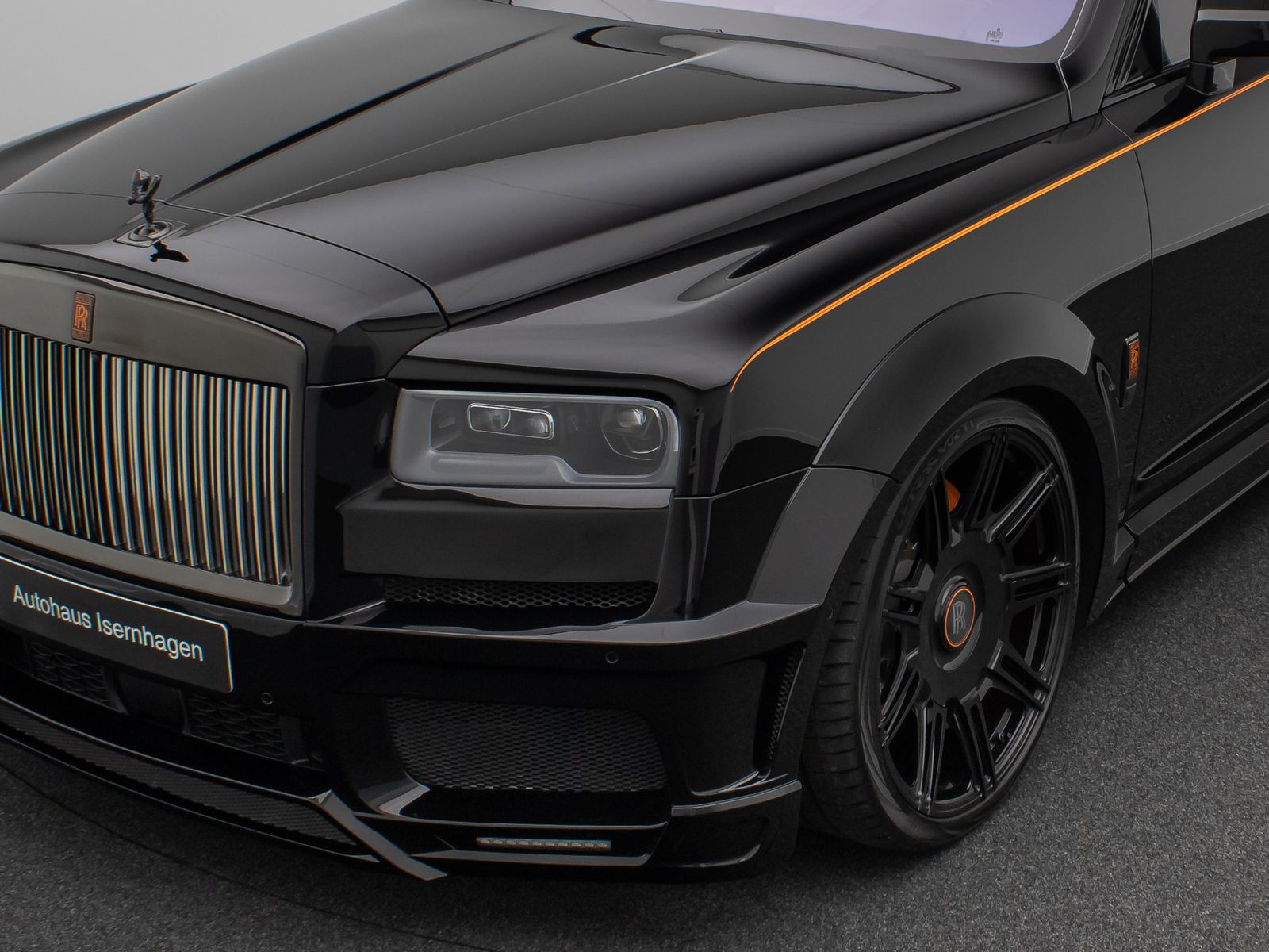 Fahrzeugabbildung Rolls-Royce Cullinan Black Badge Night Vision Novitec VOLL