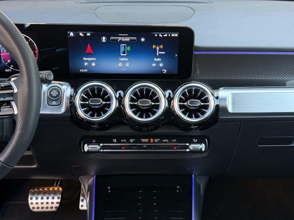 Fahrzeugabbildung Mercedes-Benz GLB 200 d AMG*Night*Multibeam*Sitzh*AHK*PDC*360°