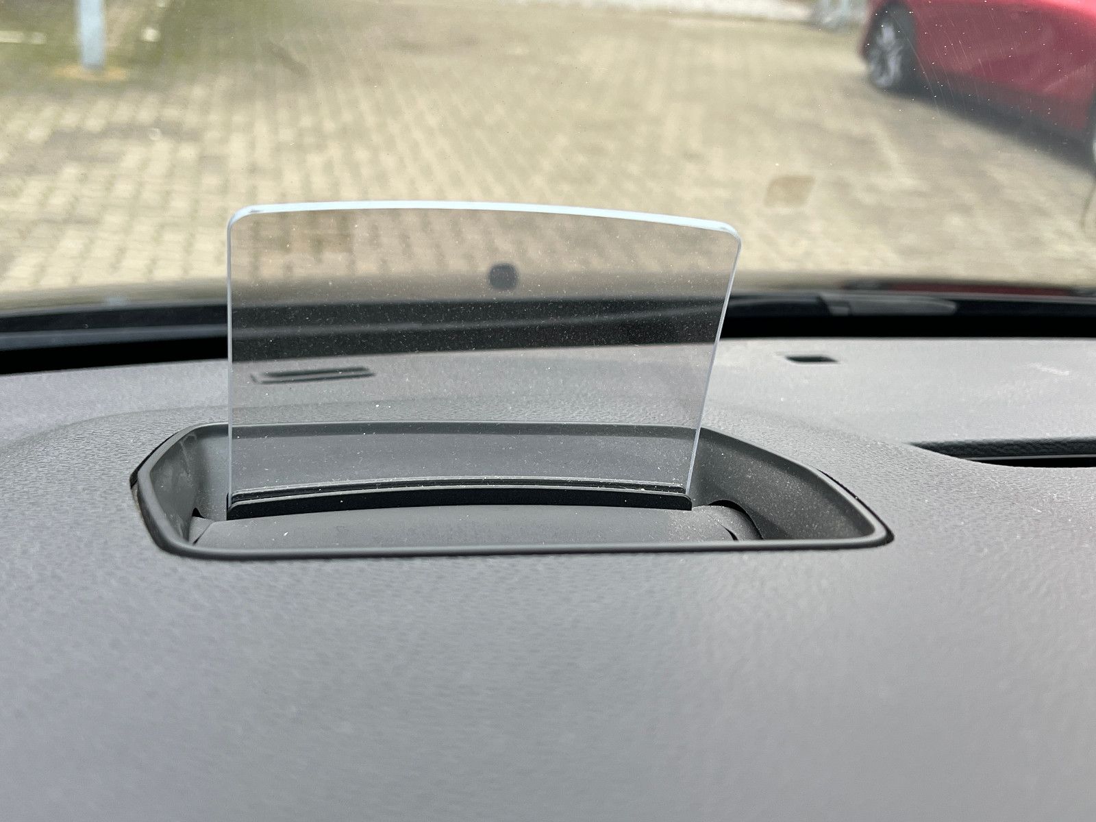 Fahrzeugabbildung Peugeot Traveller Business VIP L2 7-SITZER ABSOLUT VOLL