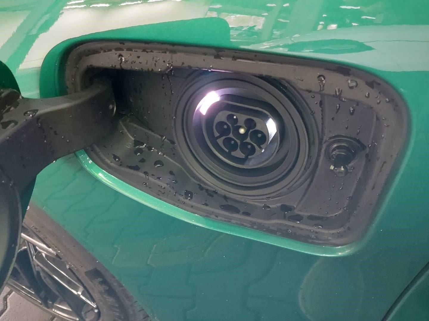 Fahrzeugeinzelansicht 11 Fahrzeugabbildung BMW M5 Limousine |Sitzbelüftung |Glasdach |Bowers&Wi