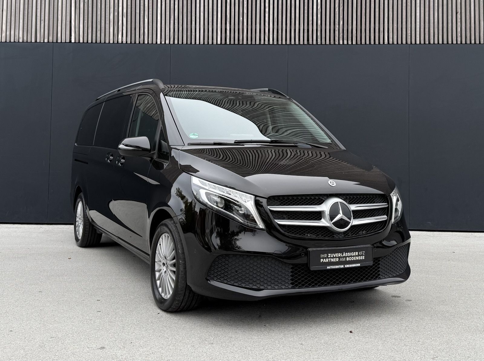 MERCEDES-BENZ V 300