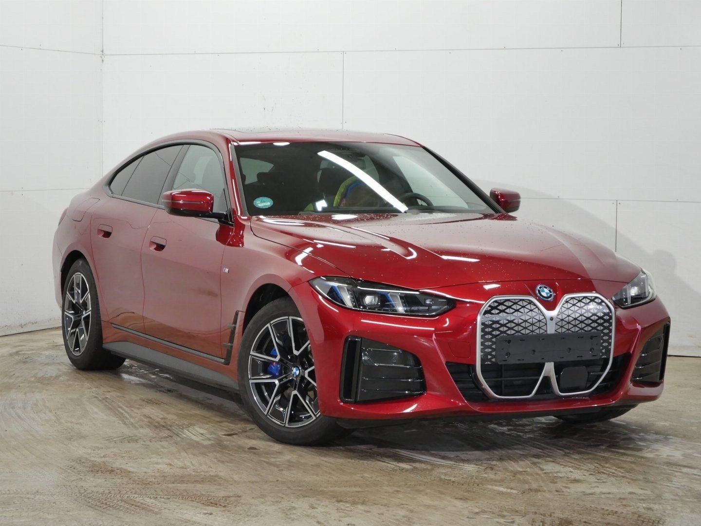 Fahrzeugabbildung BMW i4 eDrive40 M Sportpaket Driving Assistant Profe