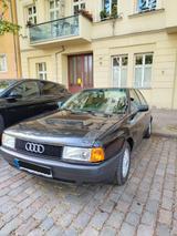 Audi 80 B3 (BJ. 1990) mit H-Kennzeichen - schwarze Audi 80
