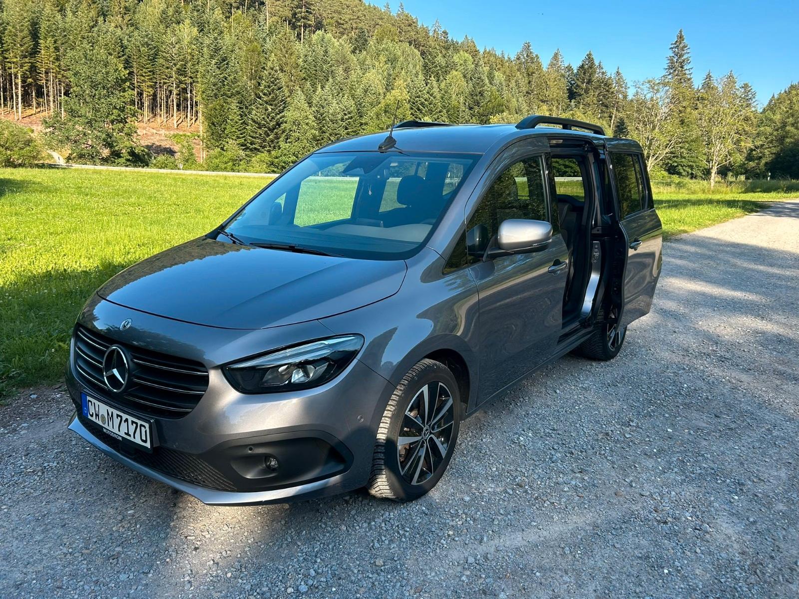 Mercedes-Benz T-Class 180 Progressive d DCT -