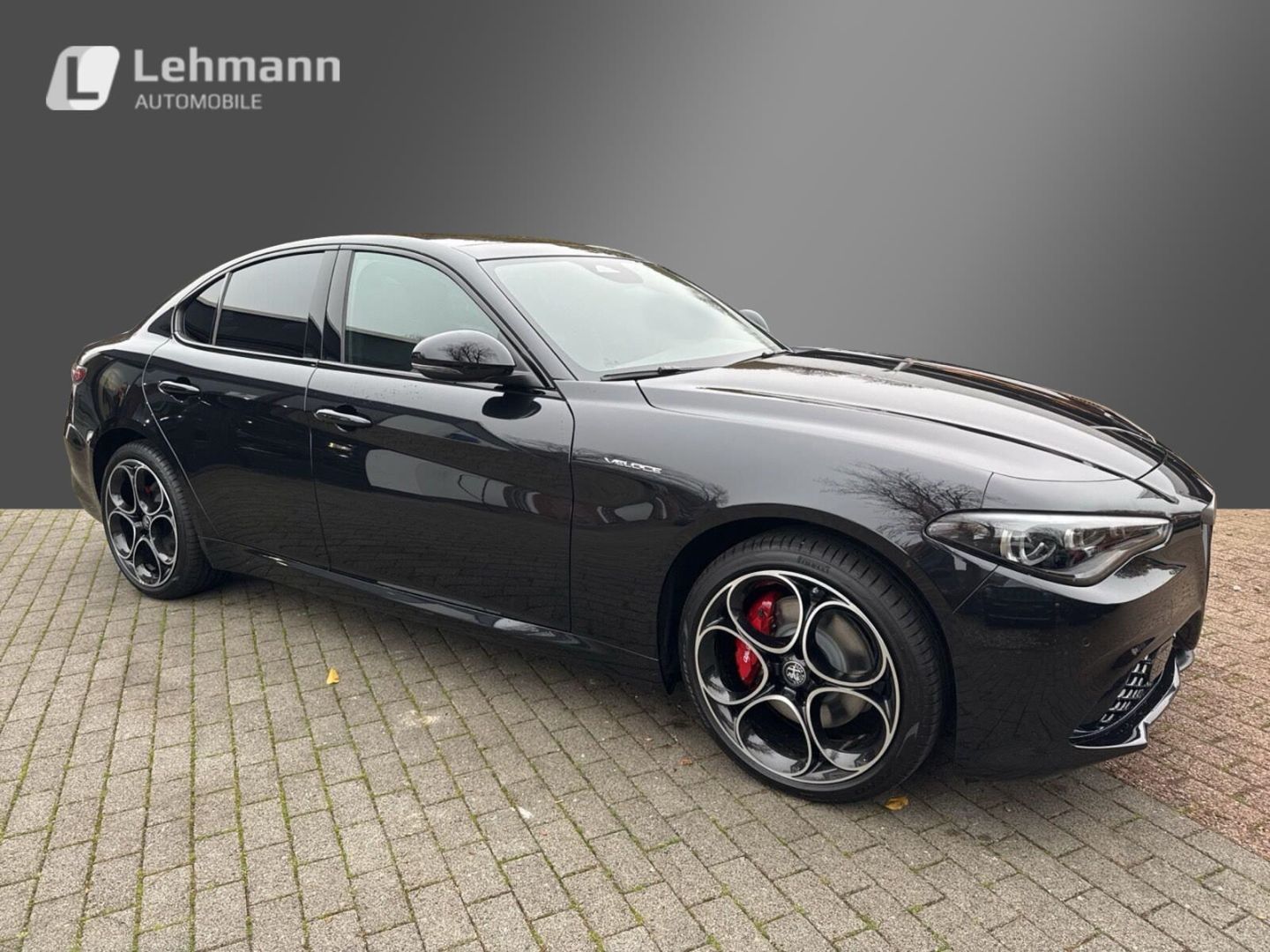 Fahrzeugabbildung Alfa Romeo Giulia Veloce Q4 2.0 Turbo - Panoramadach - Harm