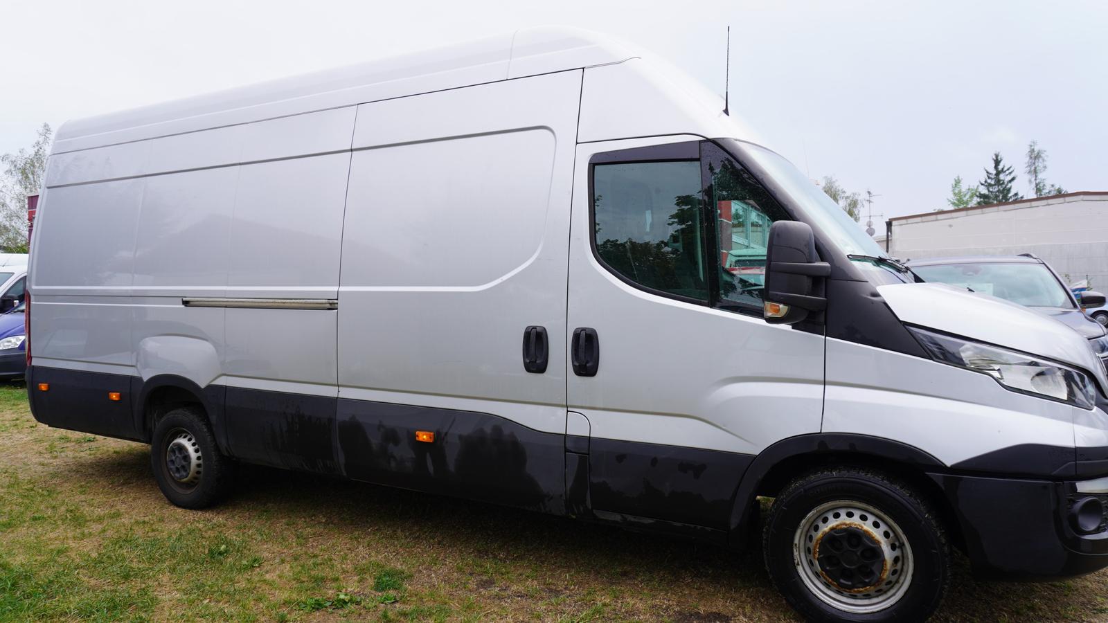 Iveco Daily 35S14 ... V Radstand 4100 *TÜV 07/28*