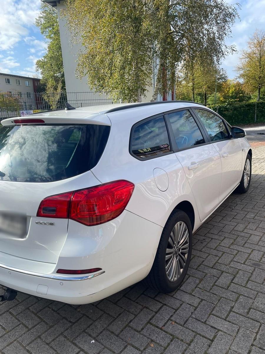 Opel Astra 2015 — photo 5