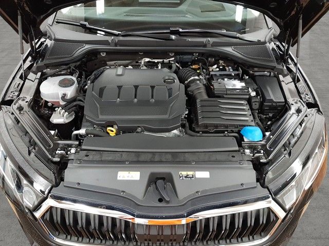 Fahrzeugabbildung Skoda Octavia Combi Selection 2.0TDI AHK HuD Leder Nav