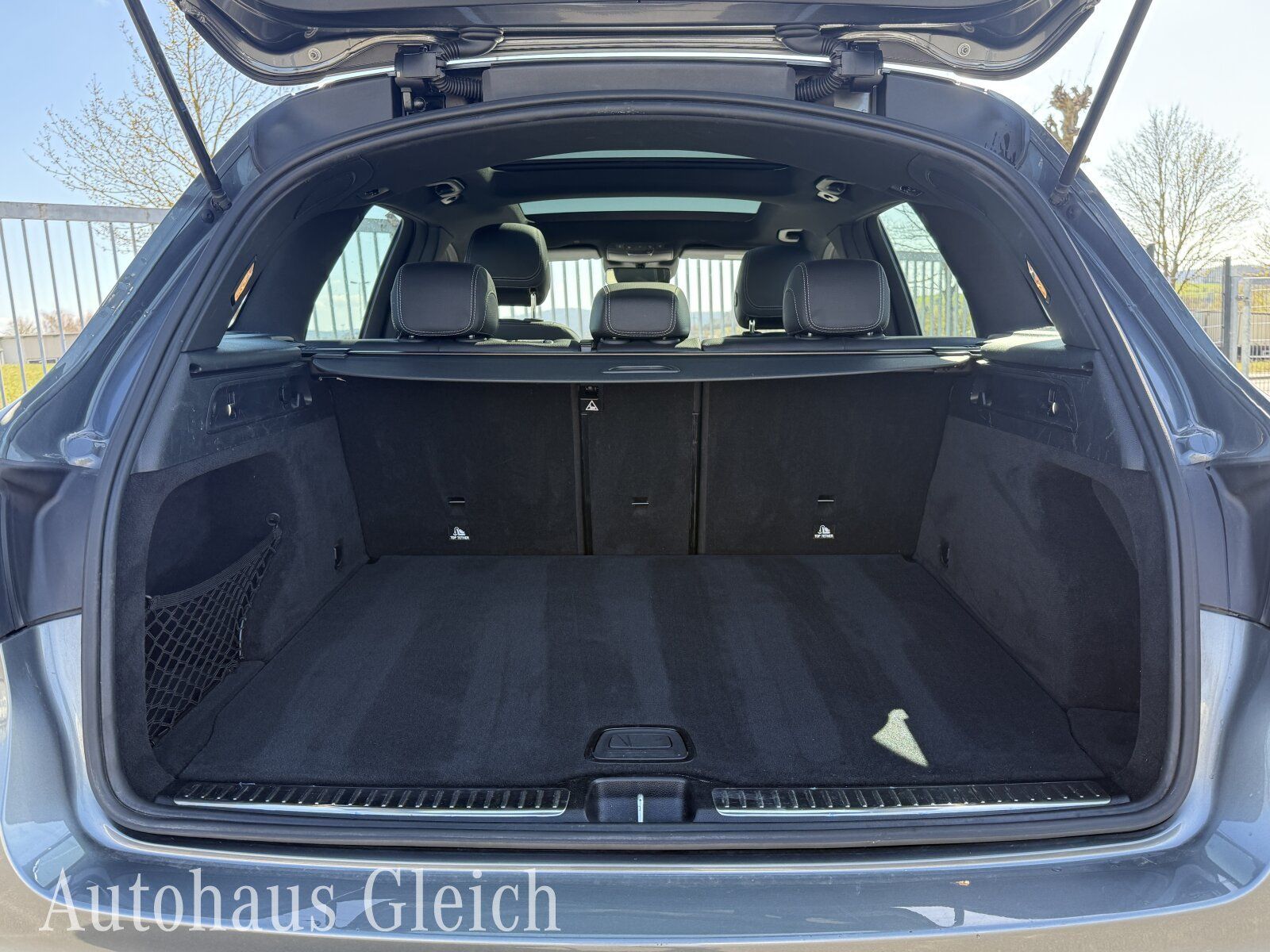 Fahrzeugabbildung Mercedes-Benz GLC 300 d 4Matic (EURO 6d) EXCLUSIVE Interieur