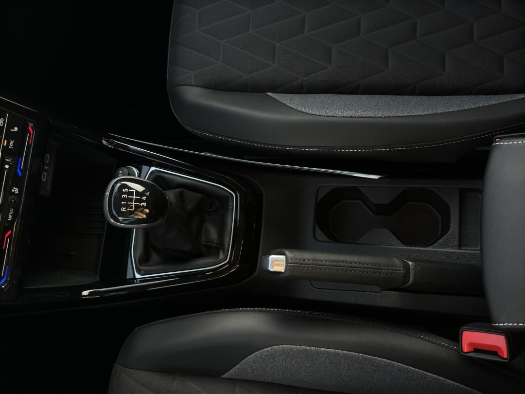 Fahrzeugabbildung Volkswagen T-Cross Life GOAL1.0 TSI,Rear View,SH,LED,ACC,Cl