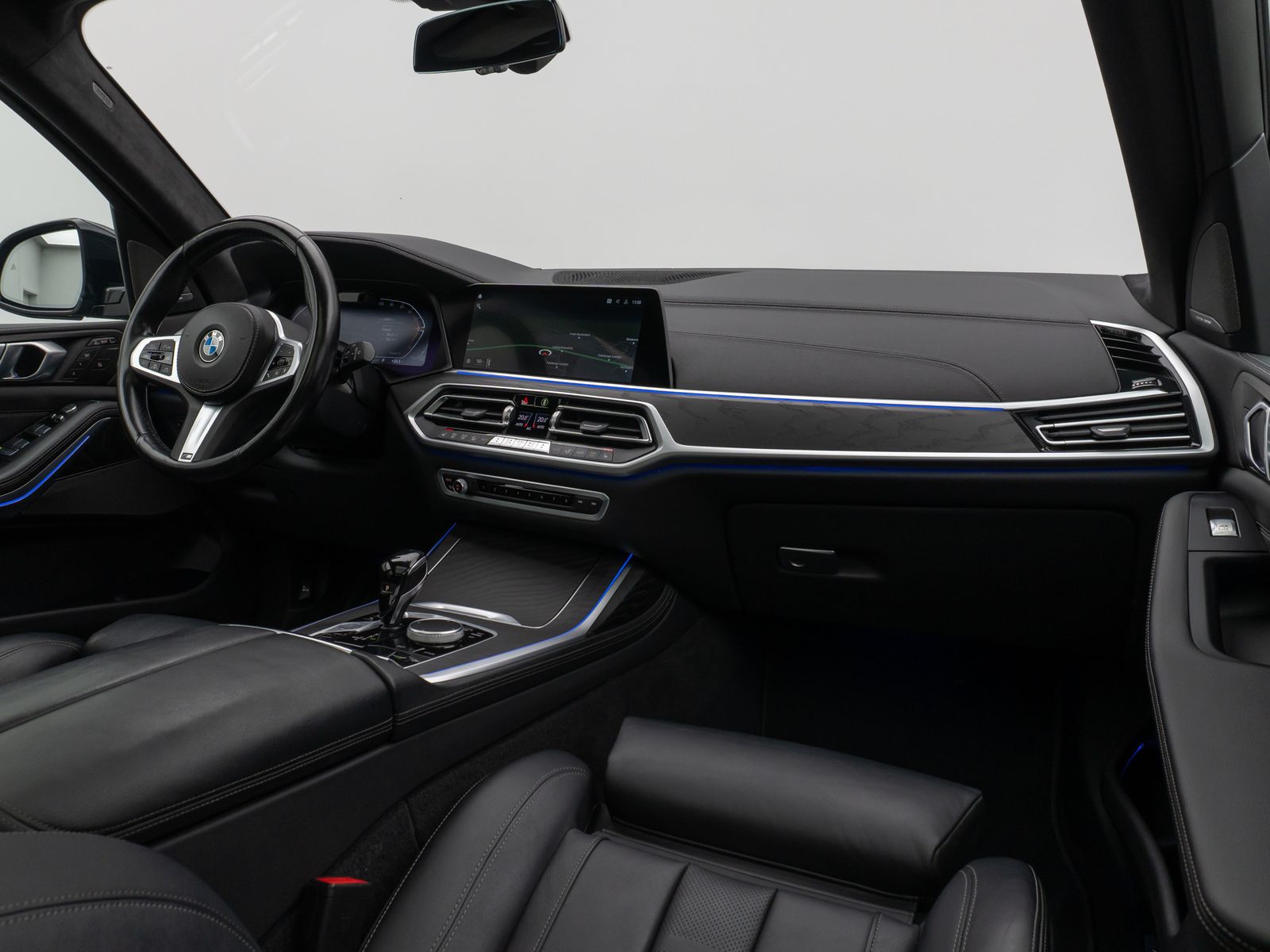 Fahrzeugabbildung BMW X7 xD40d M Sport Panorama 360°HUD DAB H/K SoftCL