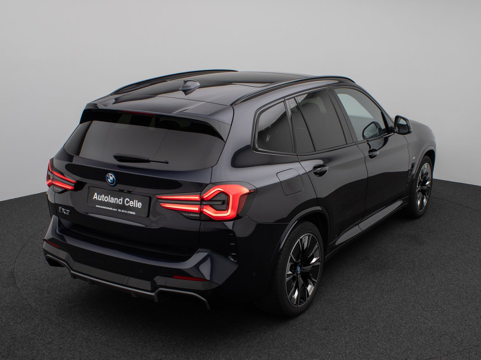 Fahrzeugabbildung BMW iX3 Impressive M Sport Panorama 360°HUD DAB H/K