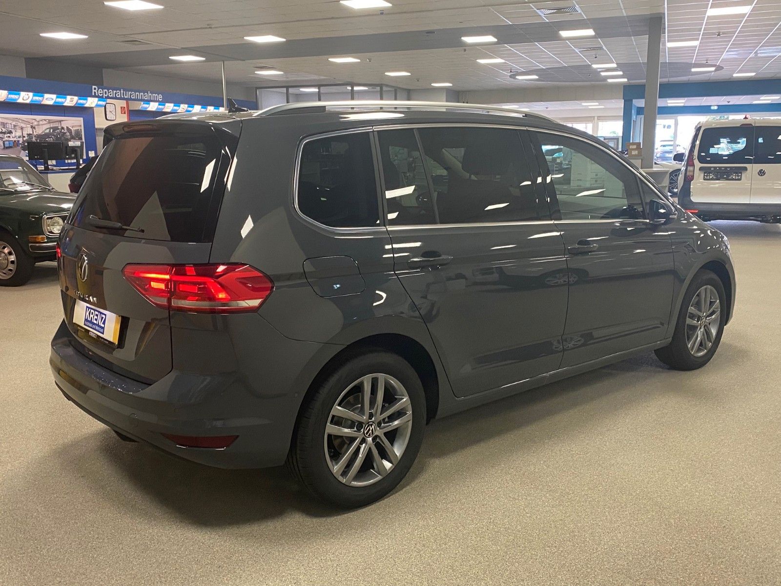Fahrzeugabbildung Volkswagen Touran 1.5 TSI OPF DSG+4 J, GARANTIE+ACC+AHK+LED