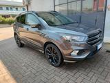 Ford Kuga 1.5 TDCI 120 CV S&S 2WD ST-Line - Ford Kuga mit Halbautomatikschaltung