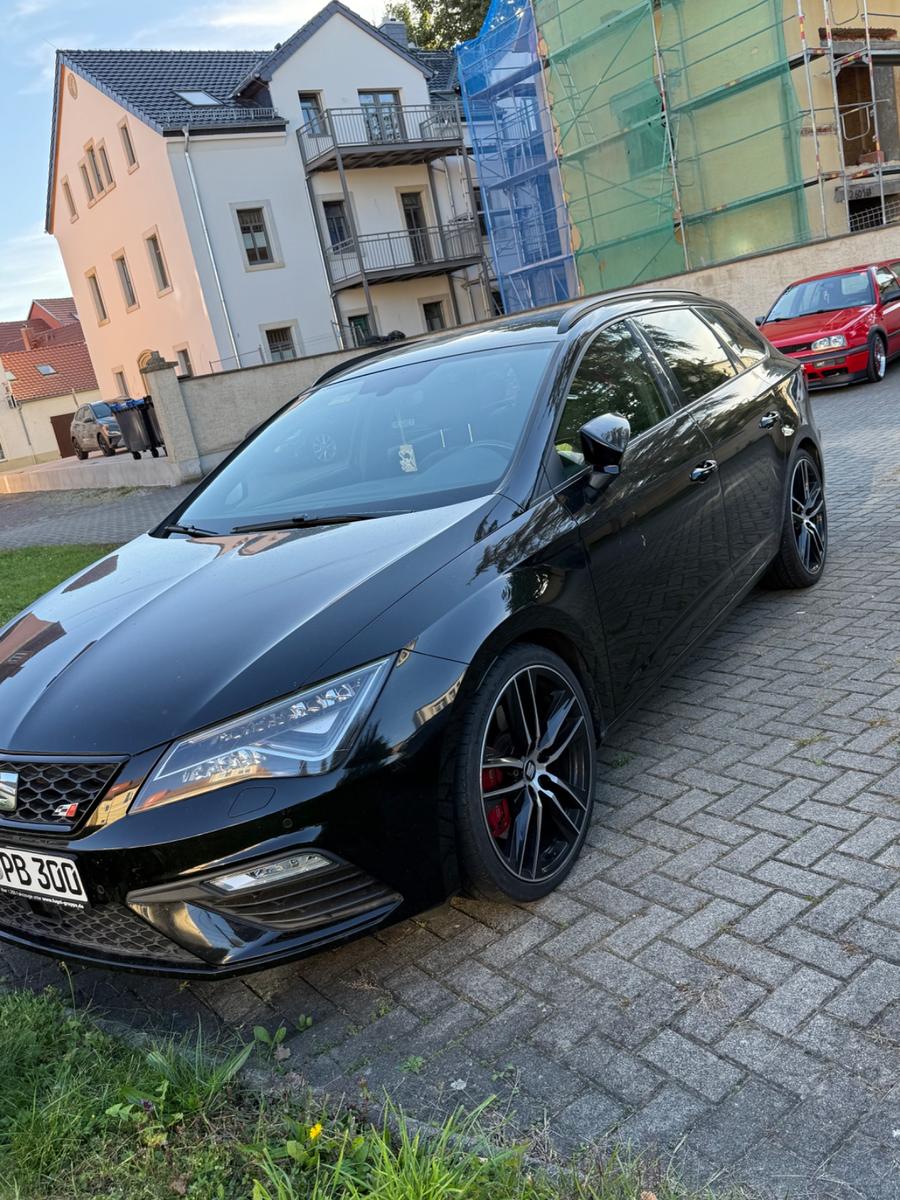 Seat Leon ST 2.0 TSI CUPRA 4Drive DSG CUPRA