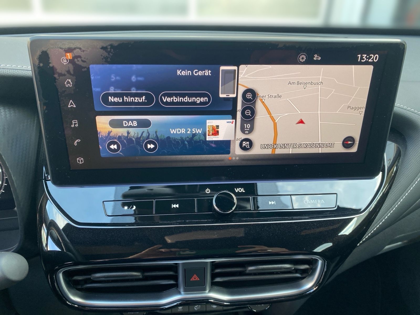 Fahrzeugabbildung Nissan Juke 1.6 Automatik Hybrid Tekna *Bose*360'*19Z*