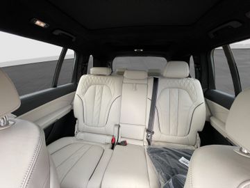 BMW X7 - 10