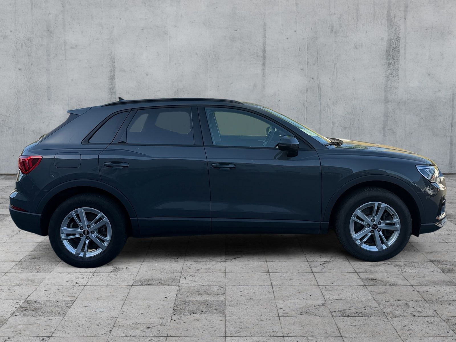 Audi Q3 45 TFSI e S-TRONIC LED+2xPDC+SHZ+LM foto 7