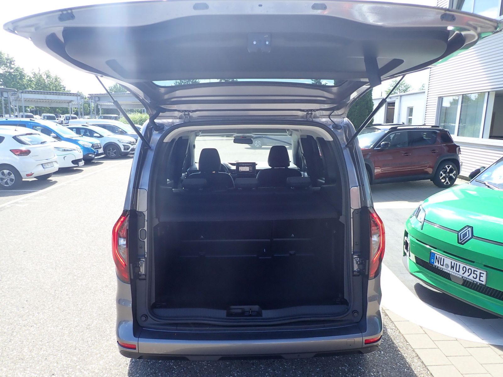 Fahrzeugabbildung Renault Kangoo PKW Techno TCe 130 EDC (L1)