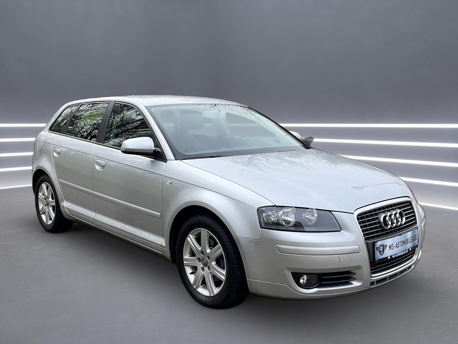 Fahrzeugabbildung Audi A3 Sportback 1.6 FSI Ambition/ Unfallfrei !!