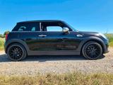 MINI Mini Cooper D "Der Sparsame" One Black Edi... - Sparsame mit Diesel-Antrieb