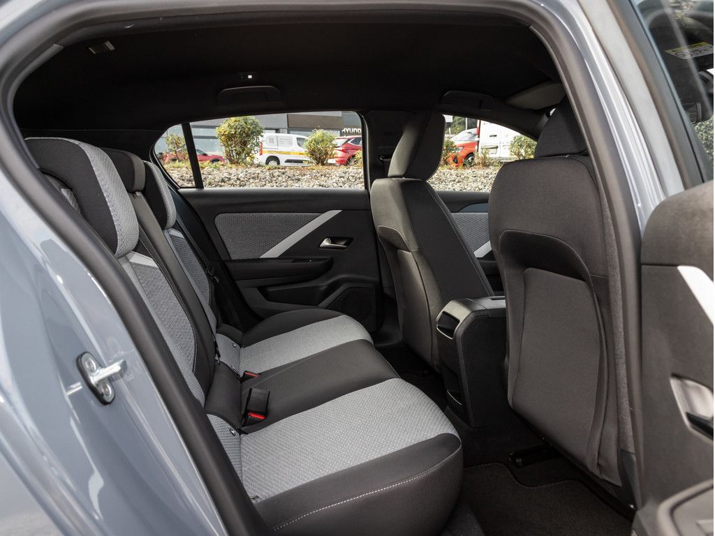 Opel Astra - Bild 10