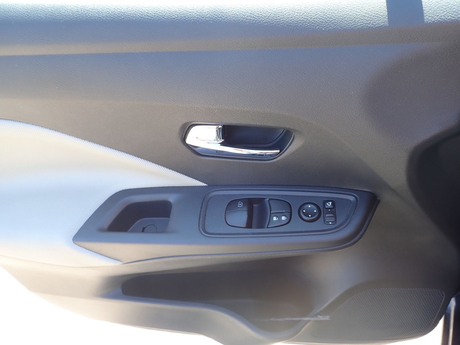 Fahrzeugabbildung Nissan Micra IG 71 5MT N-Way