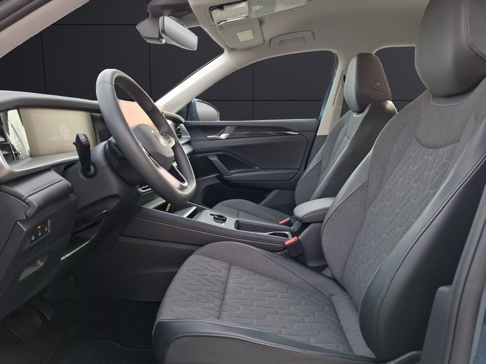 Fahrzeugabbildung Volkswagen Tayron eTSI Life DSG 7-Si Matrix AHK Navi AID AC
