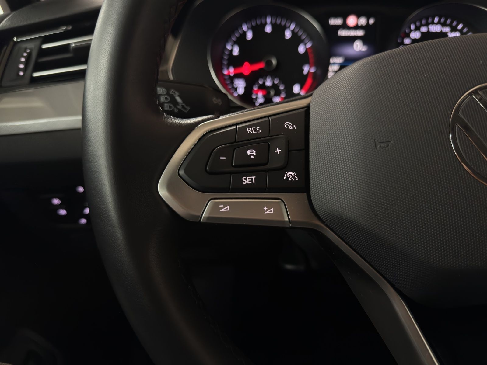 Volkswagen Passat Variant - Bild 23