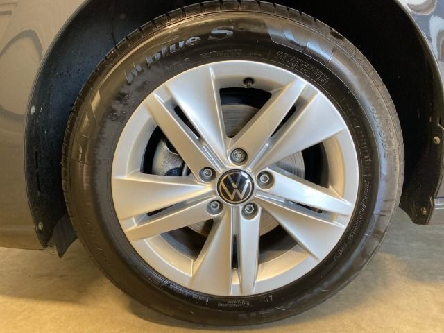 Volkswagen Golf - Bild 4