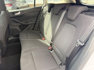Ford Focus - 9