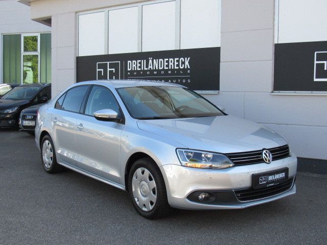Volkswagen Jetta VI 1.4 TSI Life