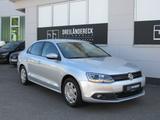 Volkswagen Jetta VI 1.4 TSI Life Tempomat SHZ PDC