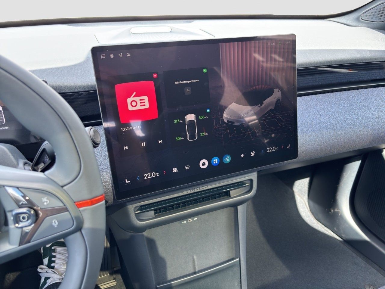 Lynk & Co 02