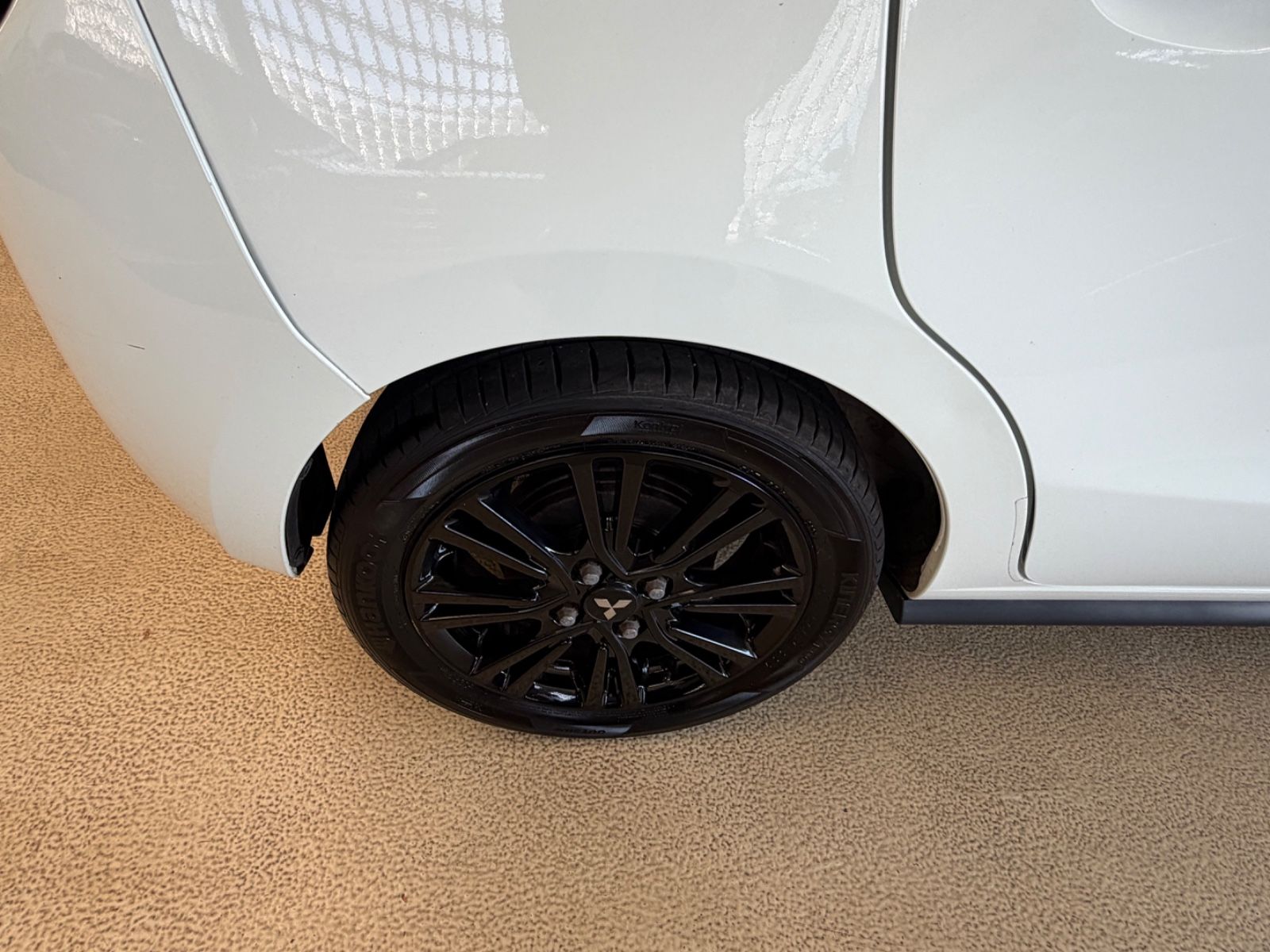 Fahrzeugabbildung Mitsubishi Space Star Diamant Edition+
