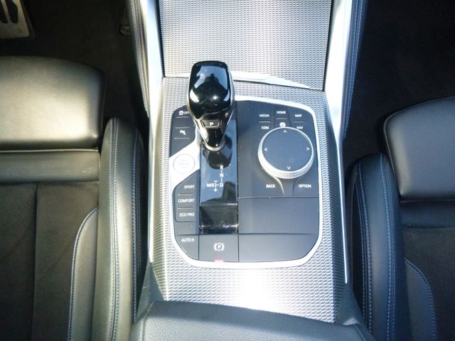 Fahrzeugabbildung BMW 420 d Coup'e >M Sport<
