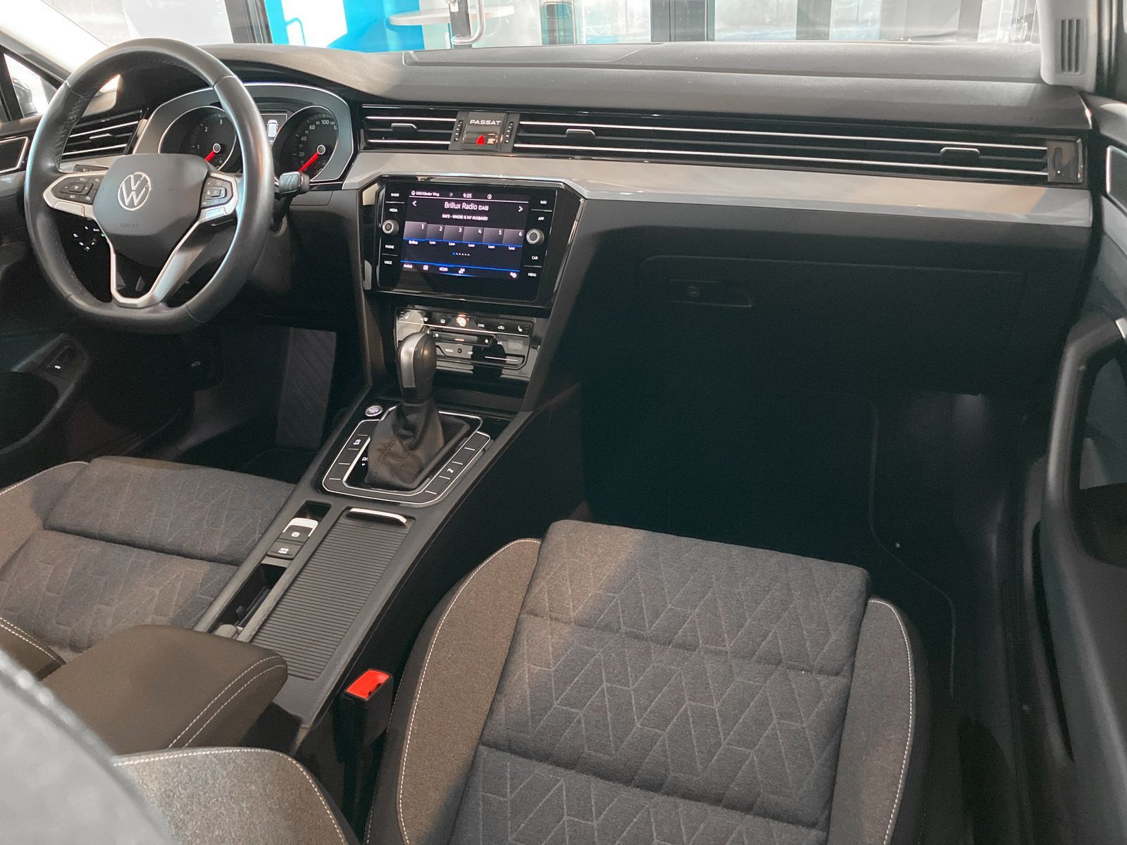 Volkswagen Passat - Bild 10