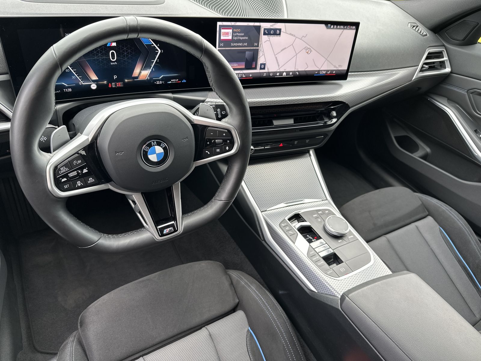 Fahrzeugabbildung BMW 320d Touring M-Sport NAV+LED+ACC+KAMERA+HUD+360°