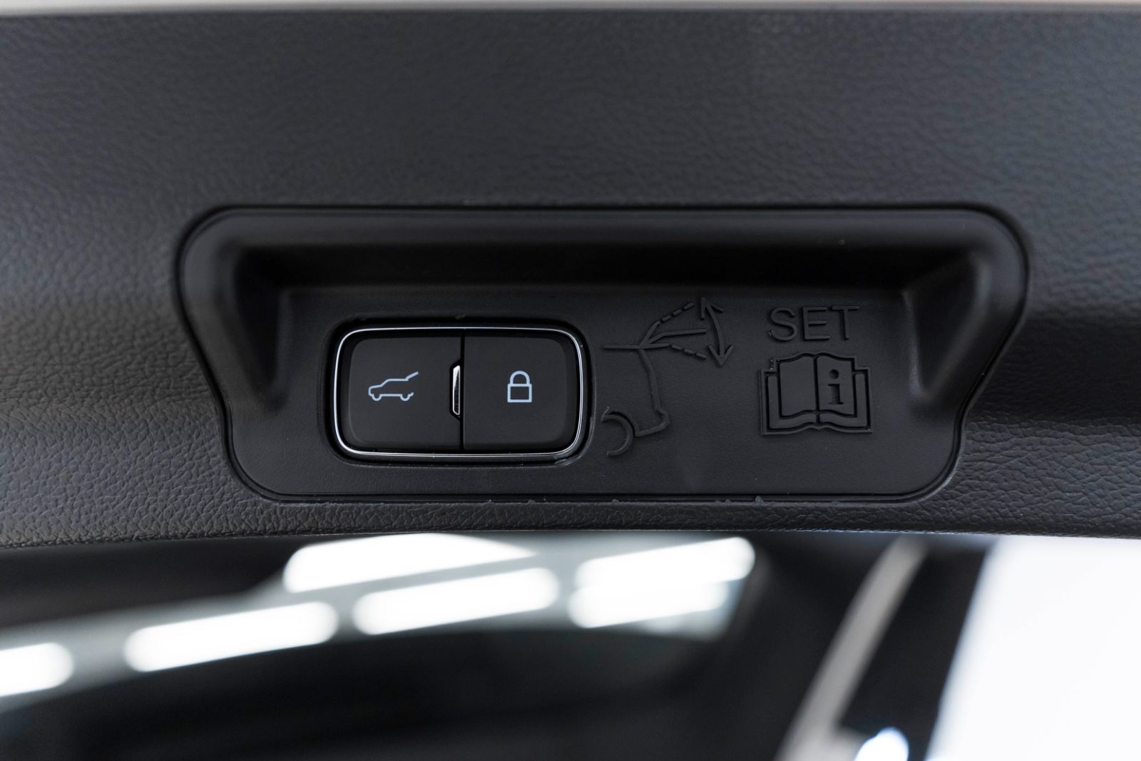 Fahrzeugabbildung Ford Explorer ST 3.0L AWD ACC LED 360° B&O PANO AHK