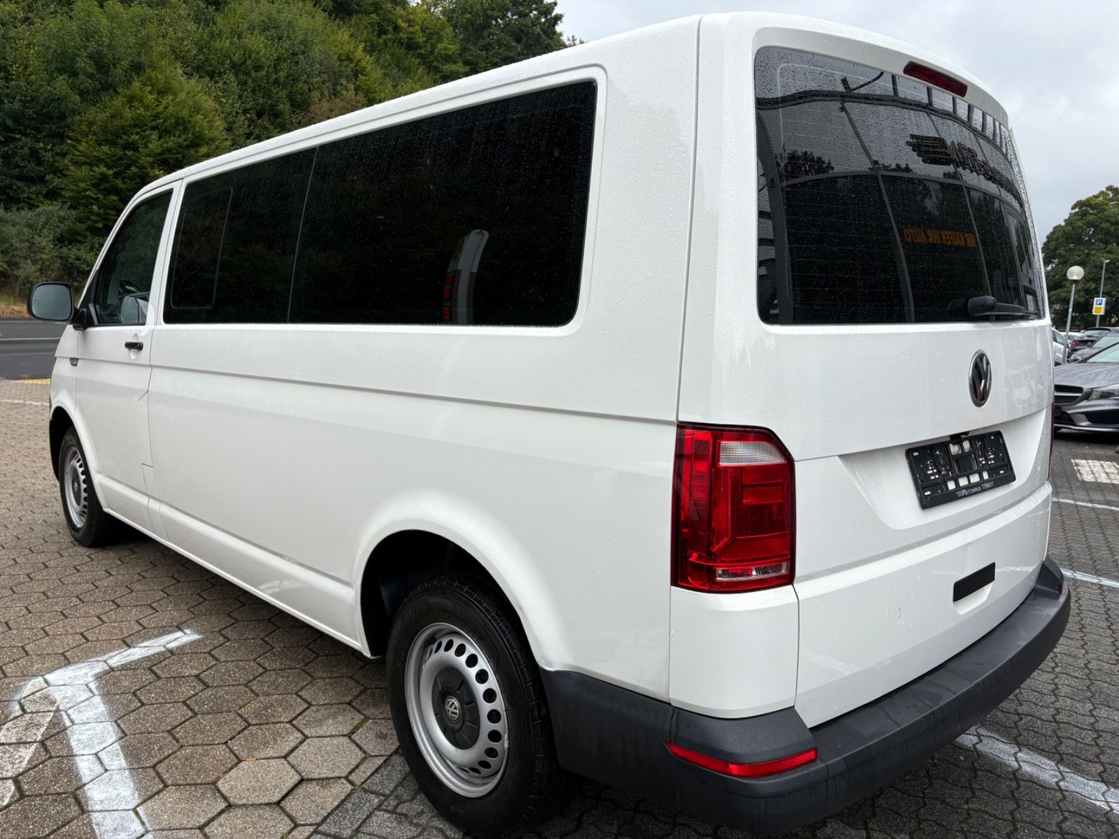Fahrzeugabbildung Volkswagen T6 Caravelle Lang *Rückfahrkamera*